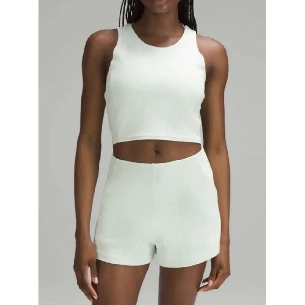 Lululemon Ribbed Softstreme‎ Cropped Tank Top Tight Fit Size 6 Kohlrabi Green